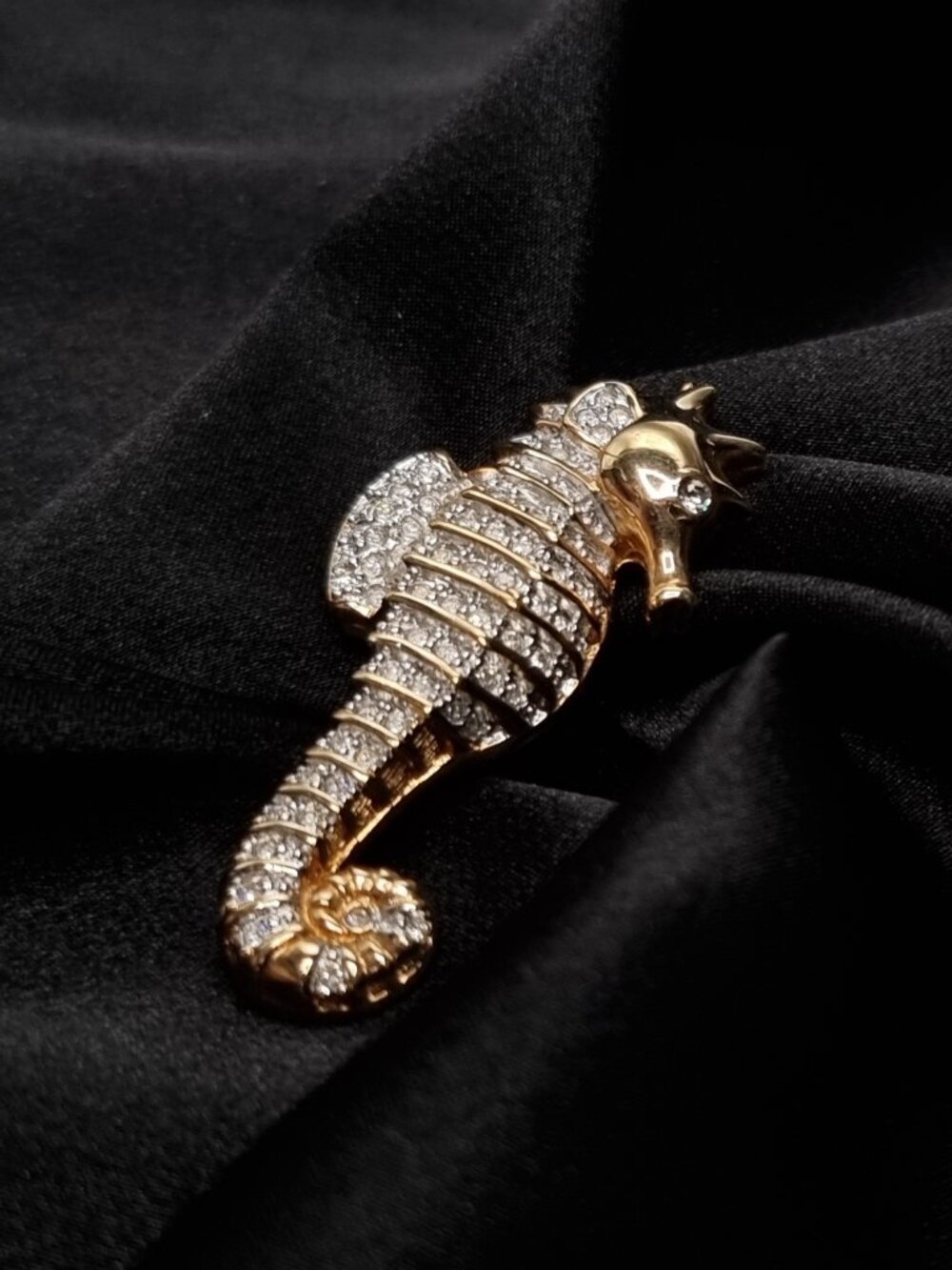 Vintage SWAROVSKI Signed Gold Clear Crystals Seahorse Gold Plated Brooch
